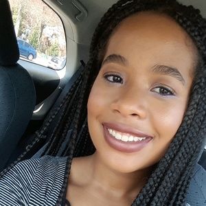 Meet your Posher, Rae'ven